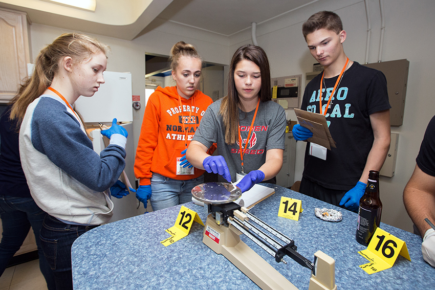 Forensic science campers get closeup look at new BGSU program