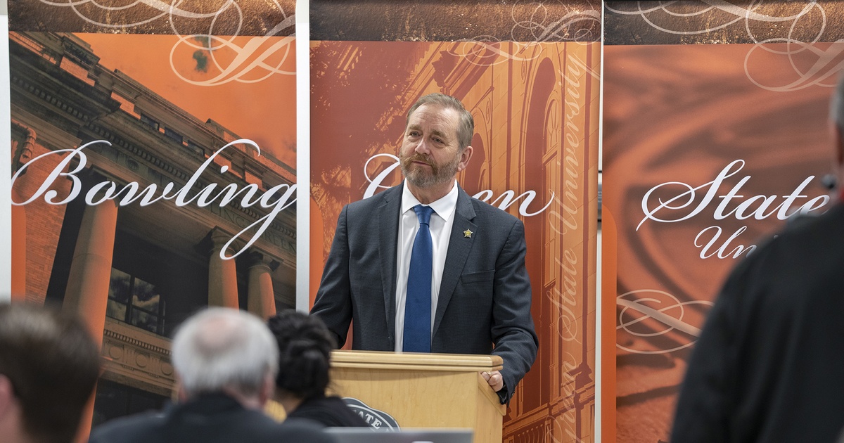 Ohio Attorney General Visits Bgsu To Address Forensic Science Course 