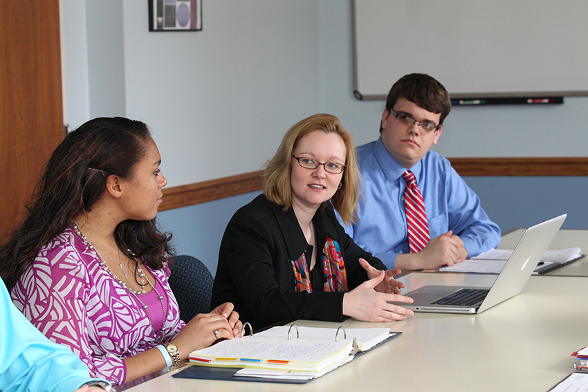 graduate-students-at-table