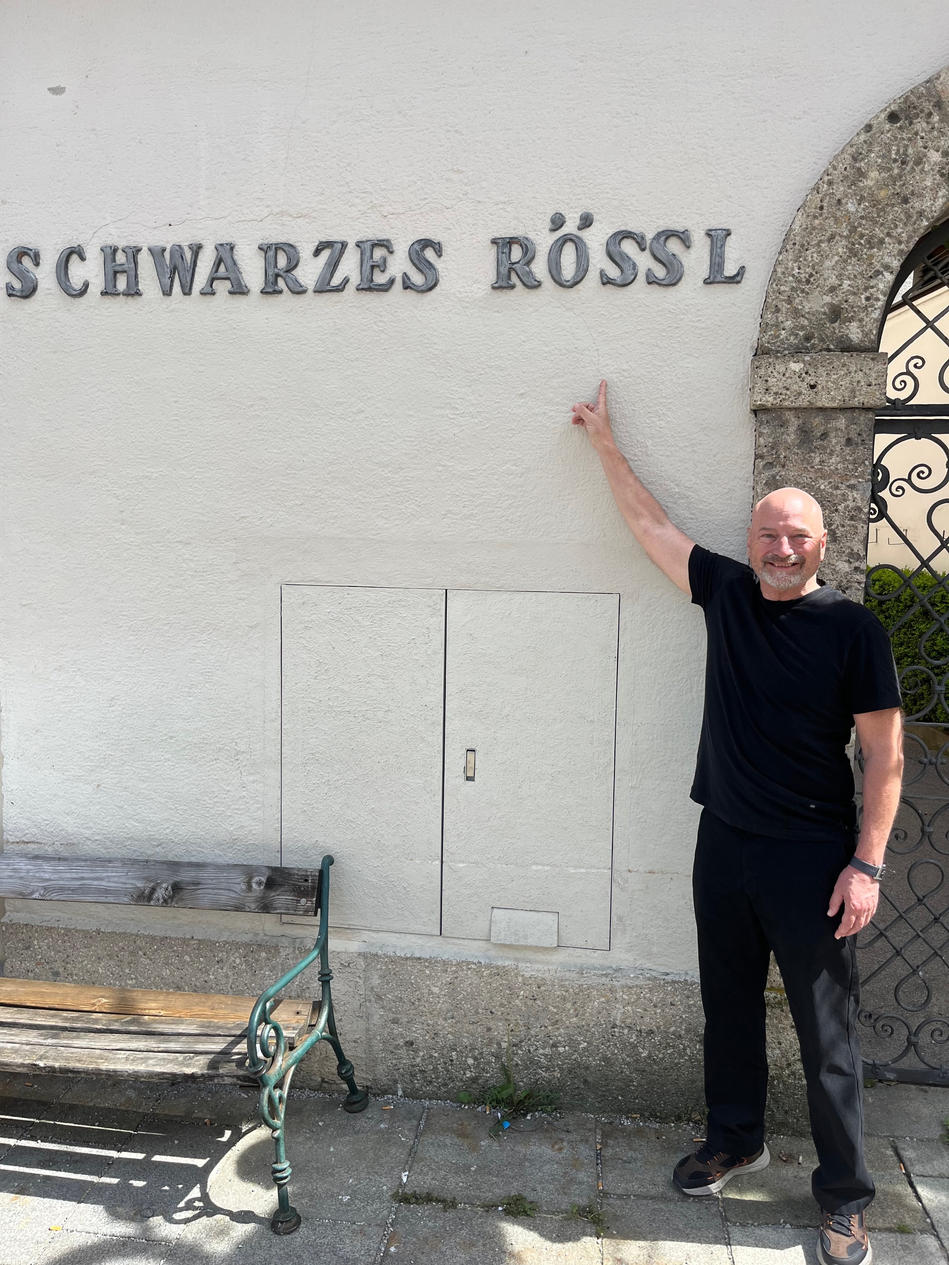 Larry at his old dorm, the Schwarzes Rössl