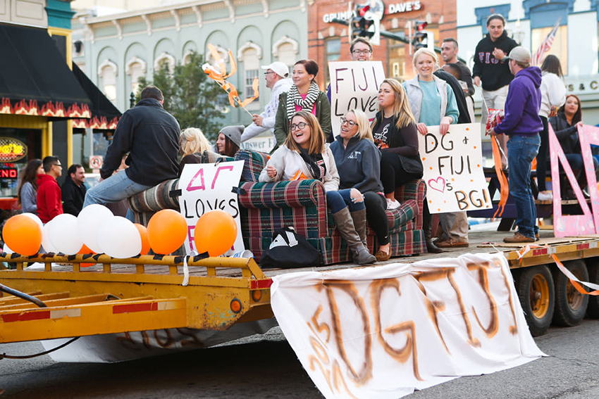 Homecoming-Float