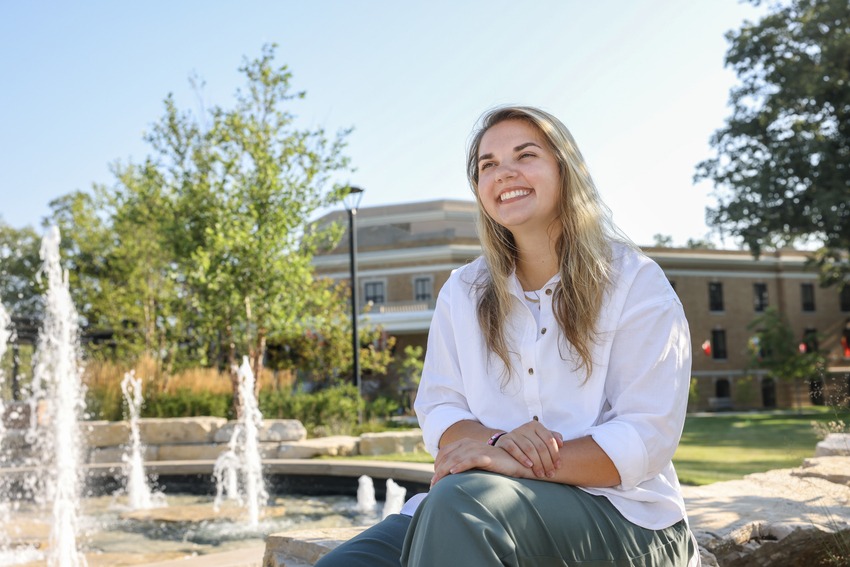 BGSU alumna credits co-op experiences for launching graphic design career  at Pro Football Hall of Fame