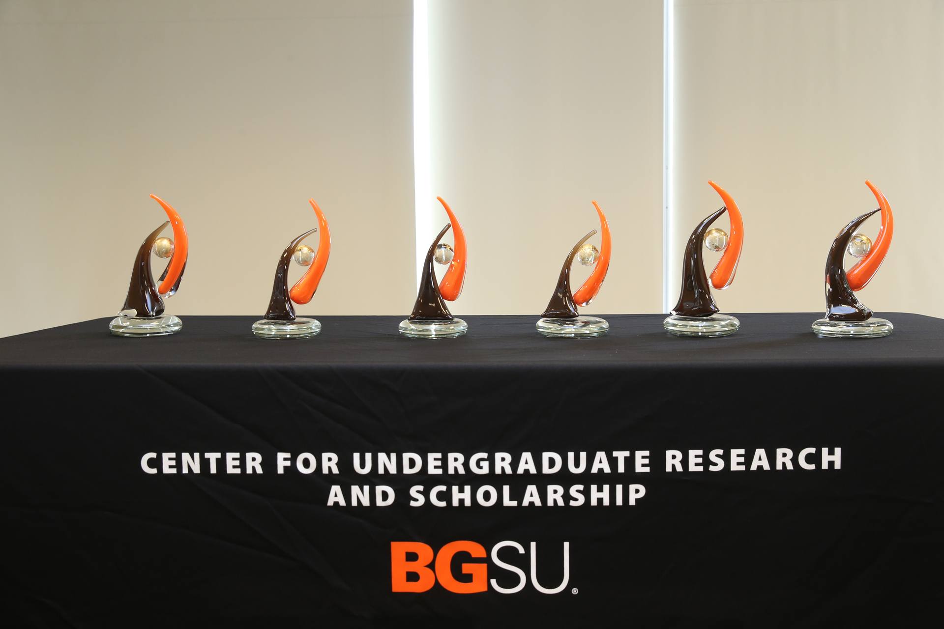 https://www.bgsu.edu/content/dam/BGSU/provost/center-undergraduate-research-scholarship/images/cursawards2015/CURS-Awards-MYBG3192.jpg