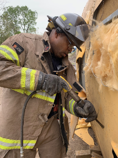 heavy rescue bus cutting