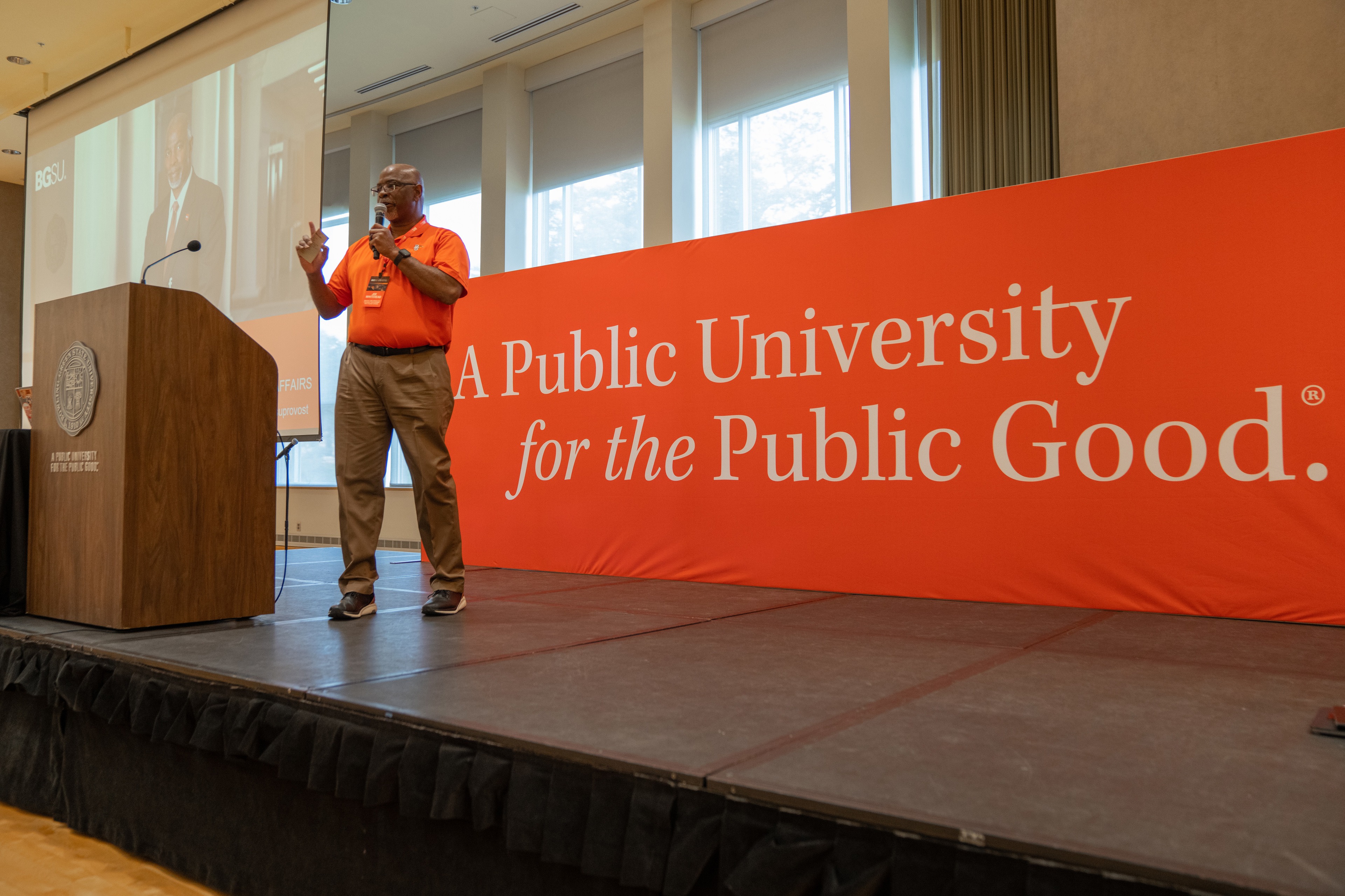 Dr. Joe Whitehead, provost and senior vice president for academic and student affairs, extended a warm welcome to participants during a 30-minute welcome session. 